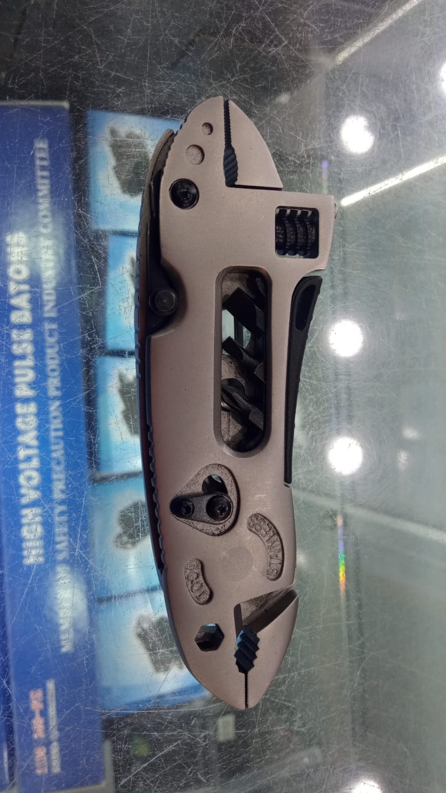 Miniatura 7 de Multi Herramienta Alicate Acampar Navaja